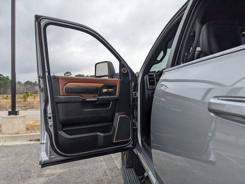 Used 2024 RAM 3500 Limited image 65