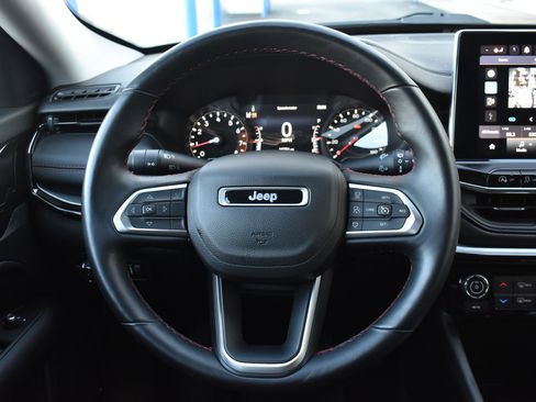 Used 2022 Jeep Compass Trailhawk w/ Trailhawk Convenience Group image 22