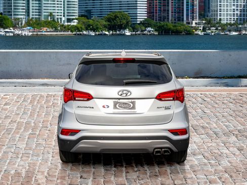 Used 2018 Hyundai Santa Fe Sport image 6