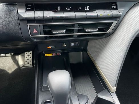 Used 2026 Toyota Camry SE w/ Multimedia Upgrade Package FWD image 19