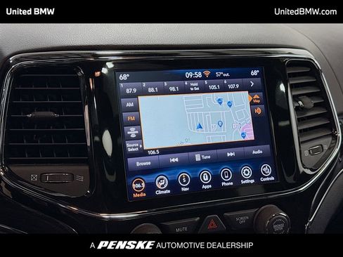 Used 2021 Jeep Grand Cherokee Overland image 8