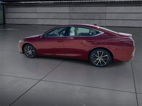 New 2025 Lexus ES 350 w/ Premium Package image 5