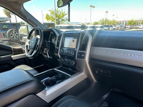 Used 2019 Ford F350 Lariat AWD/4WD image 16