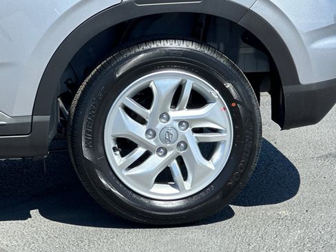 New 2026 Hyundai Venue SE FWD image 23