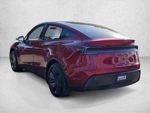 Used 2026 Tesla Model Y 2WD image 8