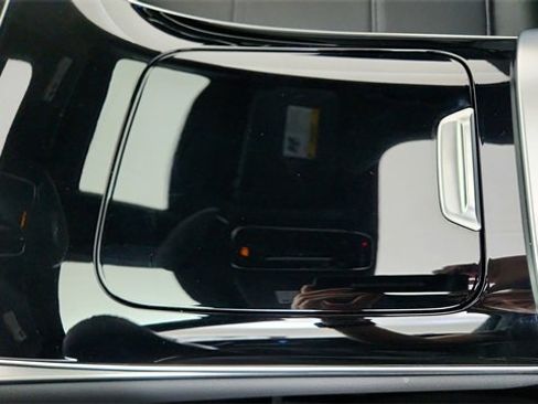 Used 2025 Mercedes-Benz GLC 300 image 47