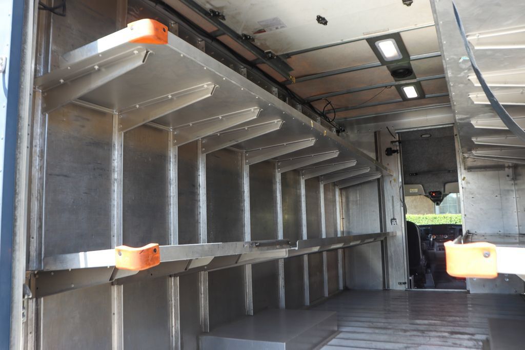 Used 2021 Ford Transit 350 DRW RWD image 9