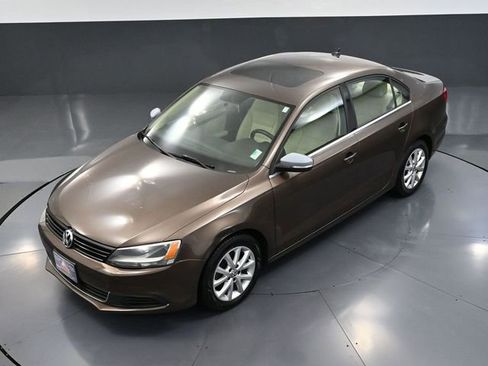 Used 2014 Volkswagen Jetta SE image 53