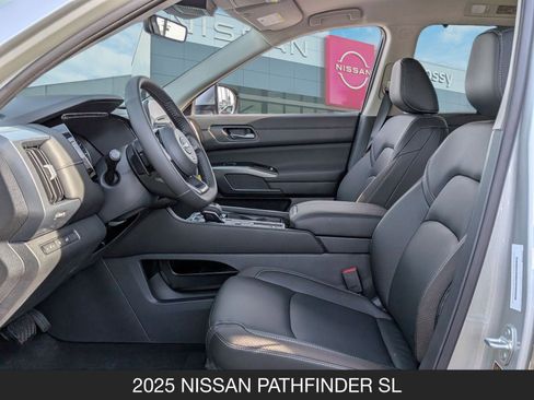 New 2025 Nissan Pathfinder SL image 15