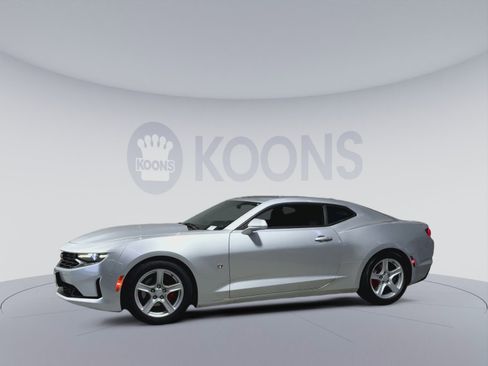 Used 2019 Chevrolet Camaro LT image 7