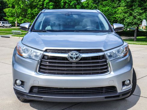 Used 2015 Toyota Highlander Limited Platinum AWD/4WD image 22
