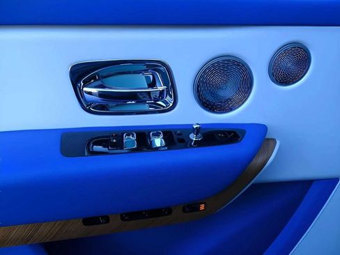 Certified 2022 Rolls-Royce Cullinan w/ Cullinan Package image 23