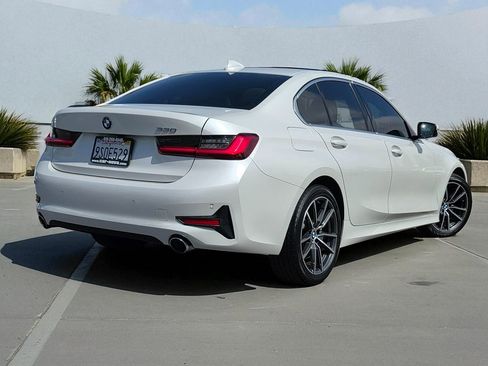 Used 2021 BMW 330i Sedan w/ Driving Assistance Package image 11