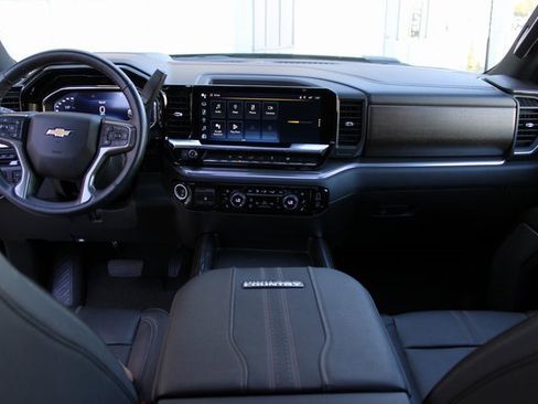 Used 2024 Chevrolet Silverado 2500 High Country w/ High Country Premium Package image 35