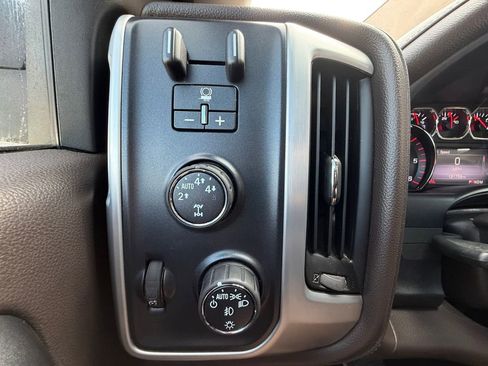 Used 2016 GMC Sierra 1500 SLT w/ Enhanced Driver Alert Package image 26