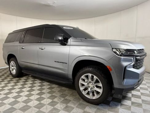 Used 2023 Chevrolet Suburban Premier RWD image 12