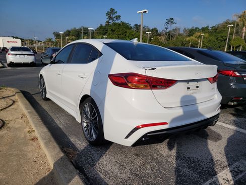 Used 2018 Hyundai Elantra Sport image 5