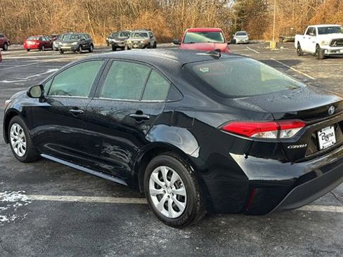 Used 2024 Toyota Corolla LE image 7