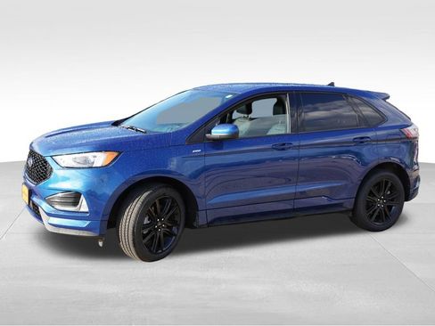 Used 2023 Ford Edge ST-Line w/ Class II Trailer Tow Package AWD/4WD image 10