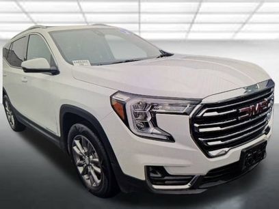 Used 2024 GMC Terrain SLT
