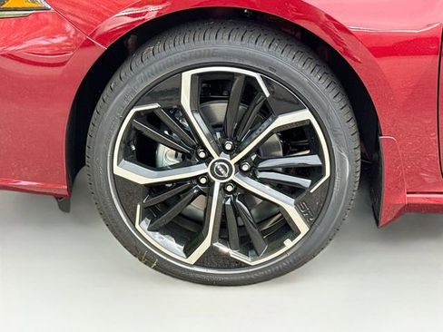 New 2025 Nissan Altima 2.5 SR w/ SR Premium Package image 19