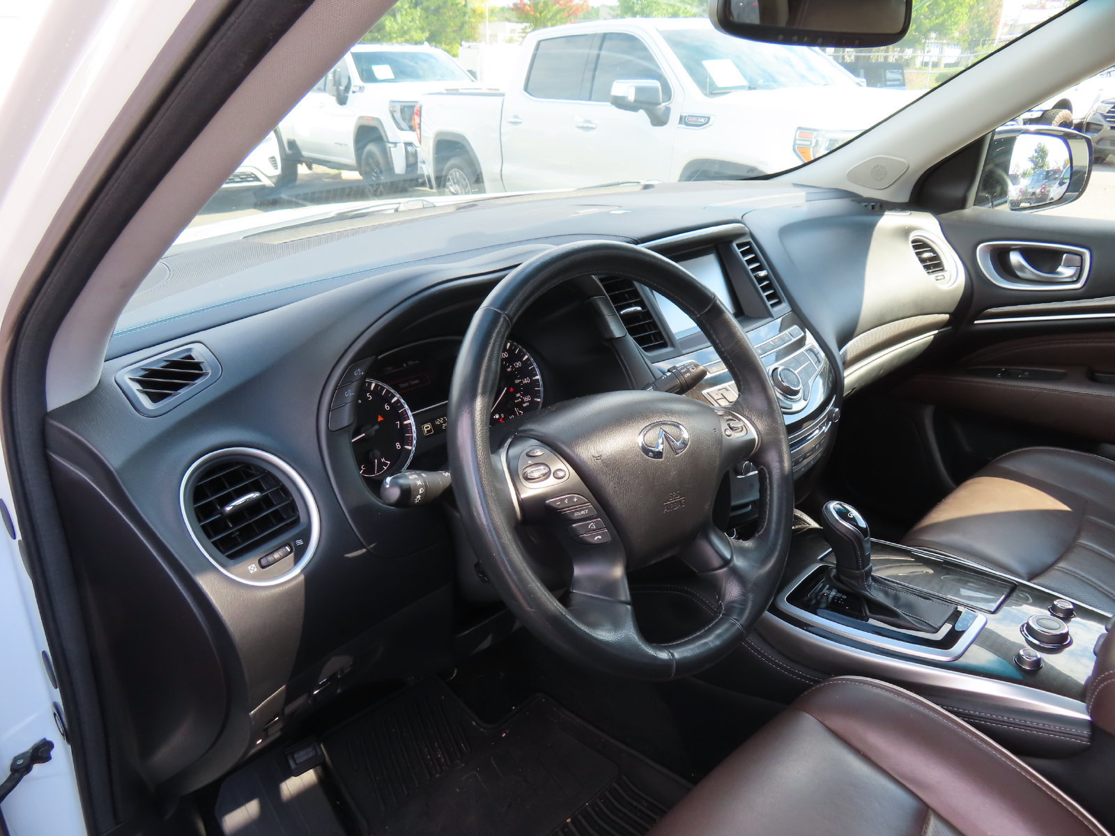 Used 2016 INFINITI QX60 Luxe w/ Premium Package AWD/4WD image 14