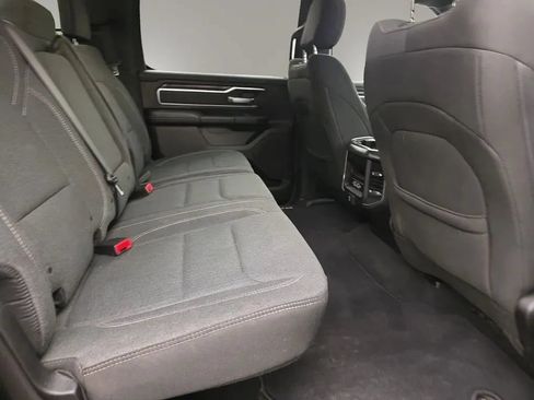 Used 2019 RAM 1500 Big Horn AWD/4WD image 12