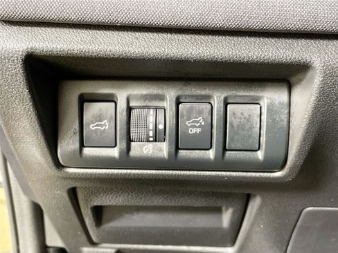 Used 2024 Subaru Outback Premium AWD/4WD image 14