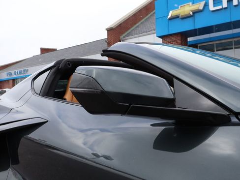 Used 2021 Chevrolet Corvette Stingray Preferred Cpe w/ Engine Appearance Package image 2