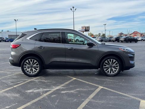 Used 2022 Ford Escape Titanium w/ Class II Trailer Tow Package image 2