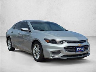 Used 2017 Chevrolet Malibu LT FWD video 3