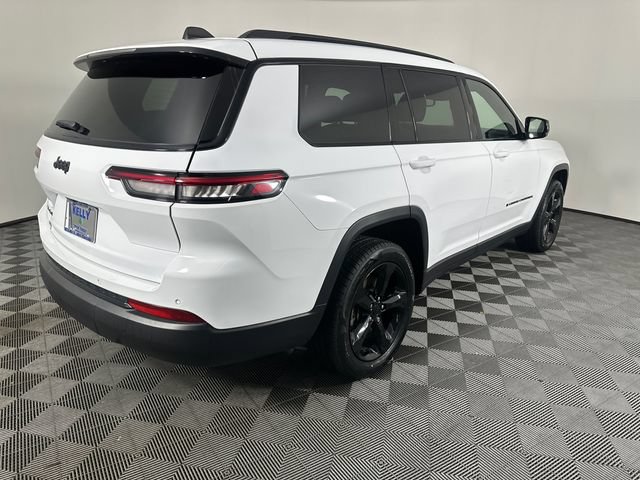 Used 2023 Jeep Grand Cherokee L Laredo AWD/4WD image 29