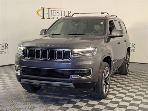 Used 2022 Jeep Wagoneer Series III w/ Premium Group I image 4