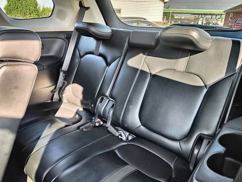 Used 2024 Honda Pilot Touring image 24
