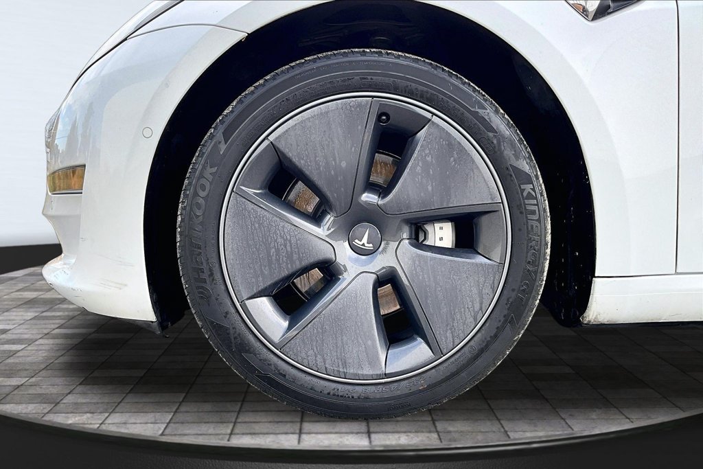Used 2018 Tesla Model 3 Long Range AWD/4WD image 9