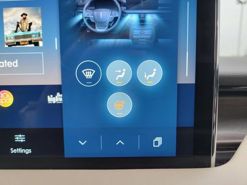 Certified 2023 Lincoln Nautilus Reserve w/ Equipment Group 201A image 9