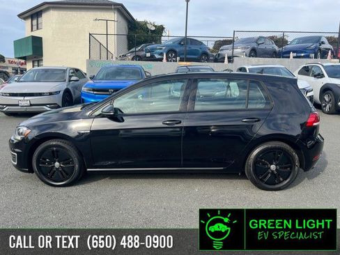 Used 2019 Volkswagen e-Golf SE image 8