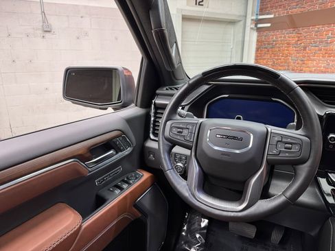Used 2024 GMC Sierra 1500 Denali Ultimate image 13