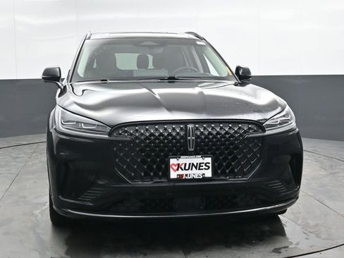 Used 2025 Lincoln Aviator Reserve w/ Equipment Group 201A image 8