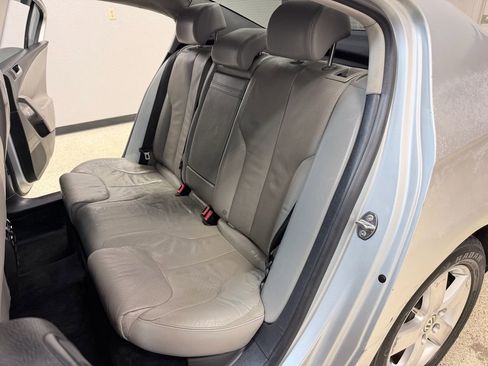 Used 2007 Volkswagen Passat 2.0T image 38