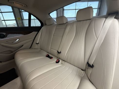 Used 2018 Mercedes-Benz E 300 image 30