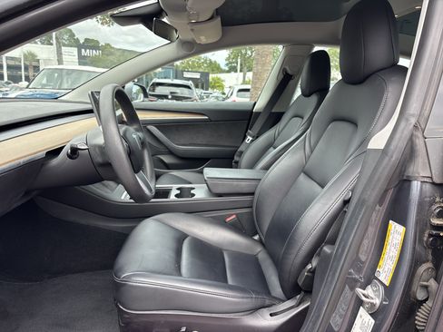 Used 2022 Tesla Model 3 Long Range AWD/4WD image 16