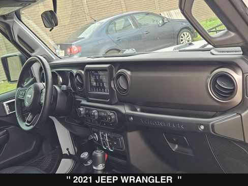 Used 2021 Jeep Wrangler Unlimited Sport AWD/4WD image 29