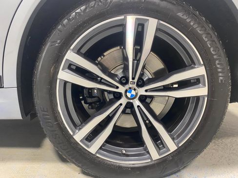 Used 2024 BMW X7 xDrive40i w/ Executive Package image 27