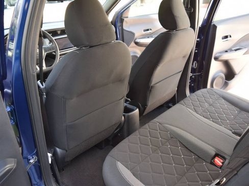 Used 2018 Nissan Kicks SV FWD image 45