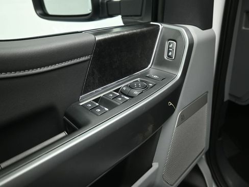 New 2026 Ford F250 XLT w/ XLT Premium Package image 9