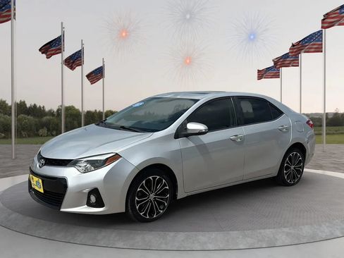 Used 2014 Toyota Corolla S Premium w/ Driver Convenience Package FWD image 3