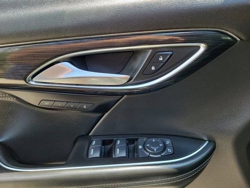 Used 2021 Buick Envision Essence w/ Technology Package I FWD image 21