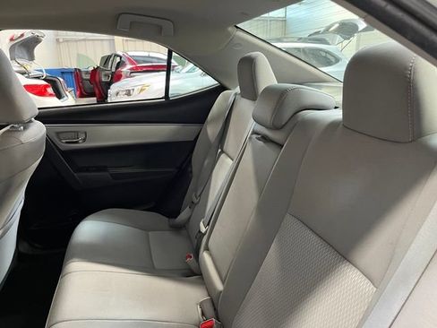 Used 2016 Toyota Corolla LE FWD image 18