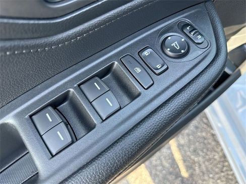 Used 2023 Honda Odyssey Sport image 13